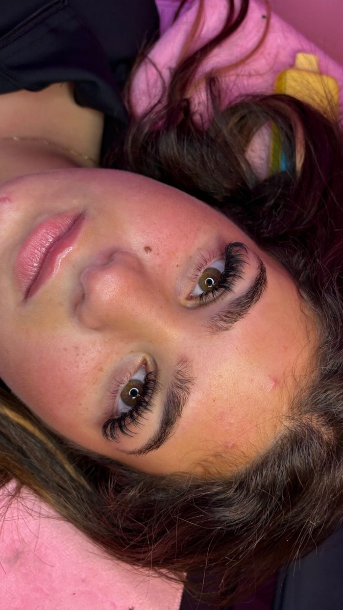 Wispy Volume lash set